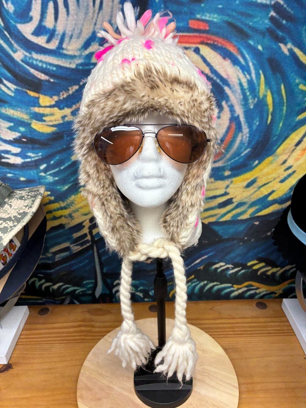 American Eagle Trapper Hat Faux Fur Knit Ear Flap Pink Cream Y2K One Size